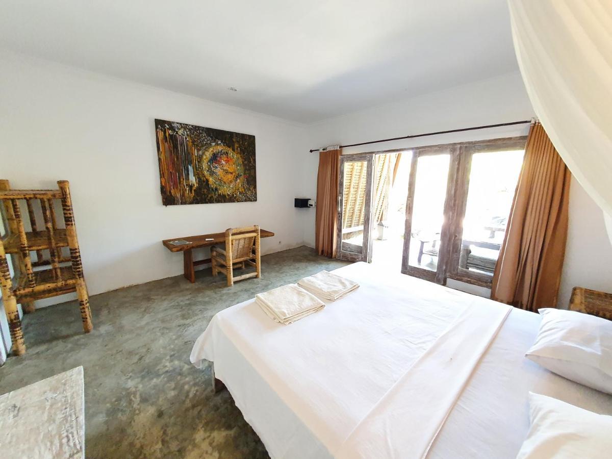 Palm Green Hotel Kuta  Exterior photo