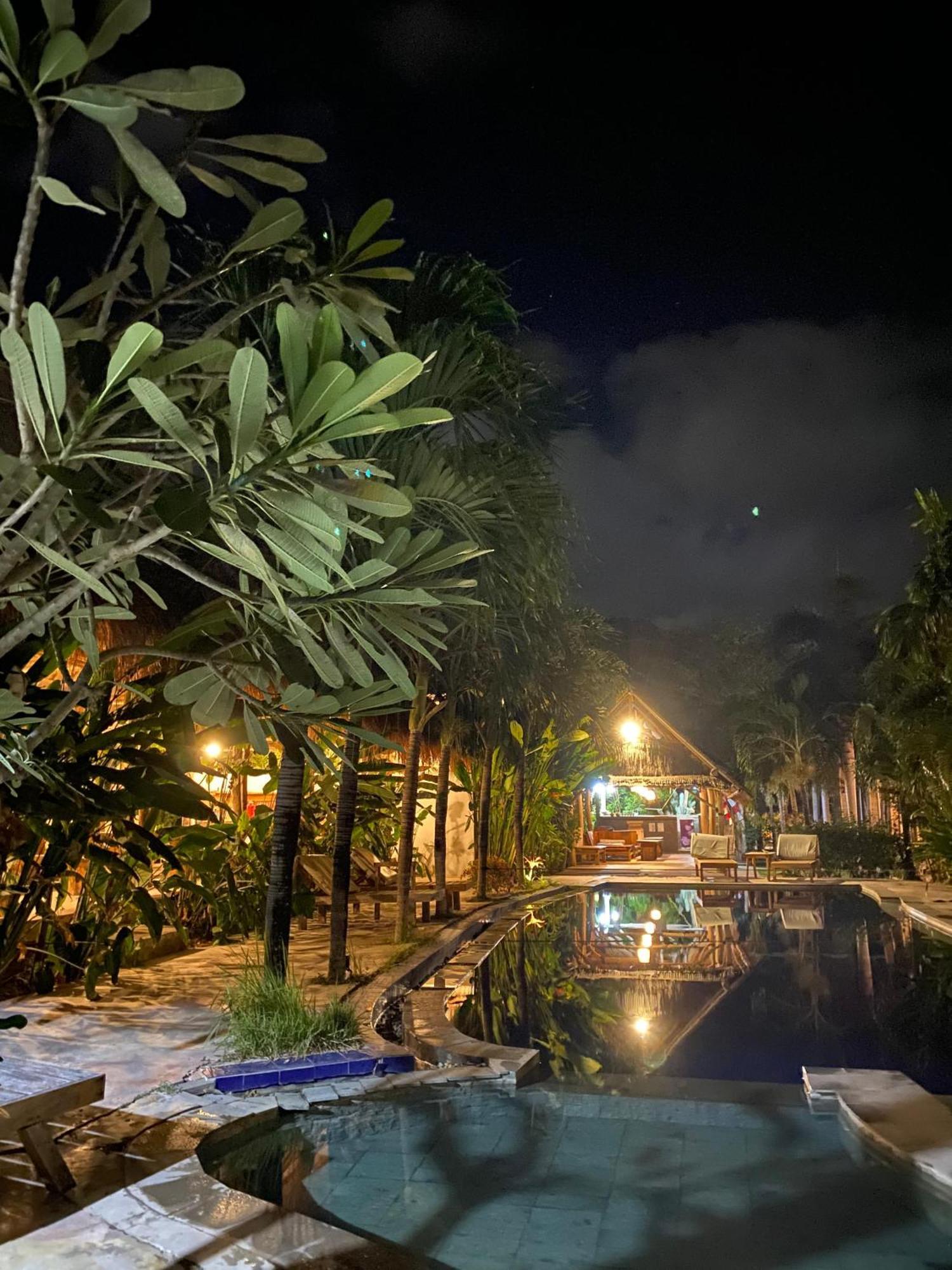 Palm Green Hotel Kuta  Exterior photo